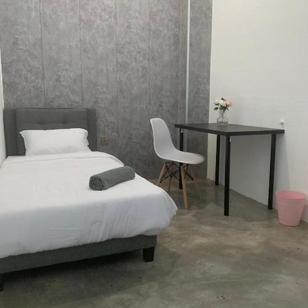 Kota Permai Mini Rest Room 99 Full Equipped بوكيت ميرتاجام المظهر الخارجي الصورة